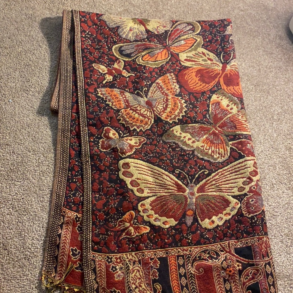 Red and gold pashmina